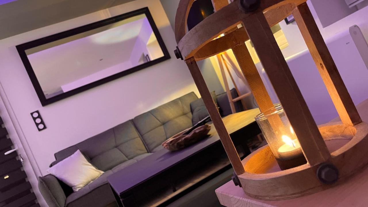 Mille Et Une Nuit, Appartement Classe 3 Etoiles En Rdc Avec Exterieur Et Parking โดล ภายนอก รูปภาพ